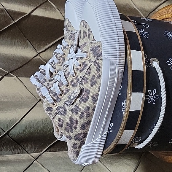 VGUC- Rocket Dog ‘Cheery’ Leopard Canvas Slip-on Platform Mule Sneakers - Picture 4 of 10